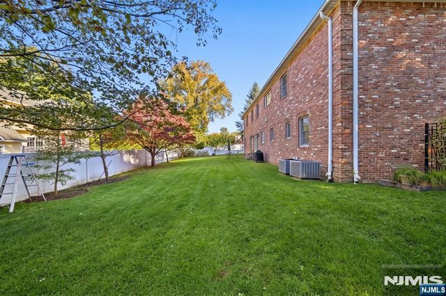 70 Pine Street, Closter, NJ 07624