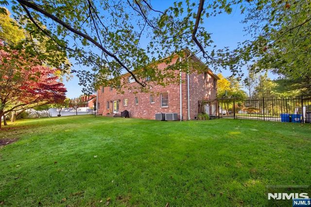 70 Pine Street, Closter, NJ 07624
