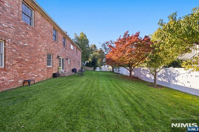 70 Pine Street, Closter, NJ 07624