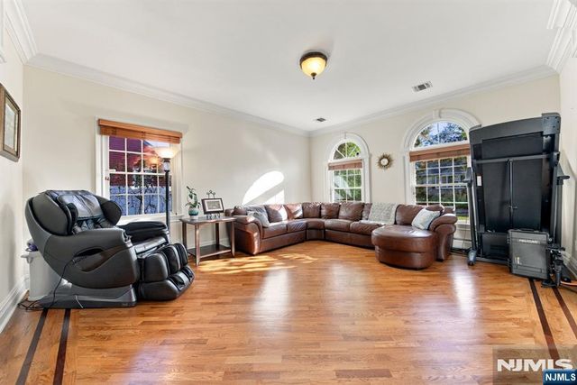 70 Pine Street, Closter, NJ 07624