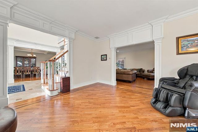 70 Pine Street, Closter, NJ 07624