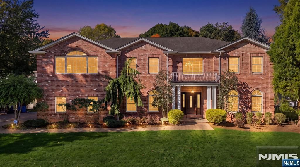 70 Pine Street, Closter, NJ 07624