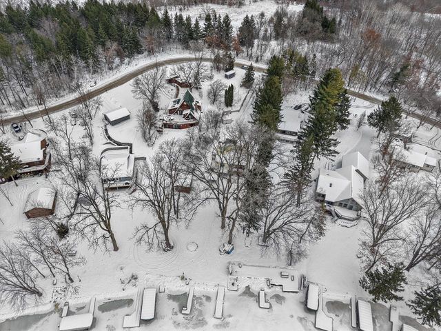 S108W34703 Jacks Bay ROAD, Mukwonago, WI 53149