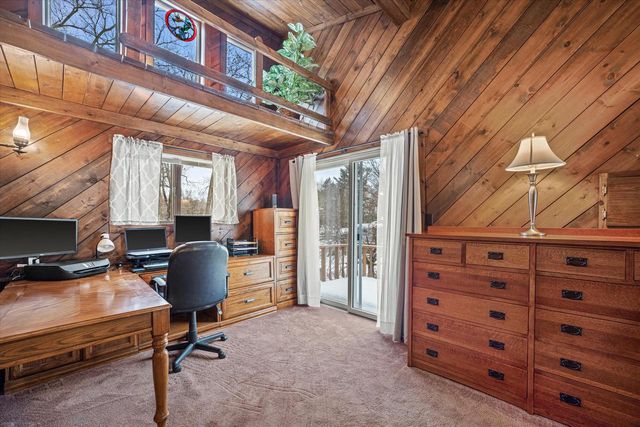 S108W34703 Jacks Bay ROAD, Mukwonago, WI 53149