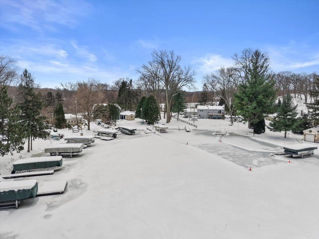 S108W34703 Jacks Bay ROAD, Mukwonago, WI 53149