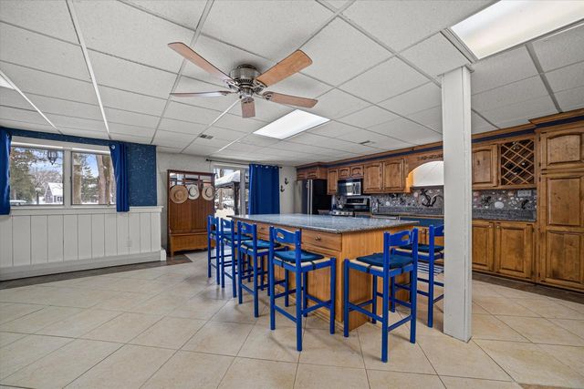 S108W34703 Jacks Bay ROAD, Mukwonago, WI 53149