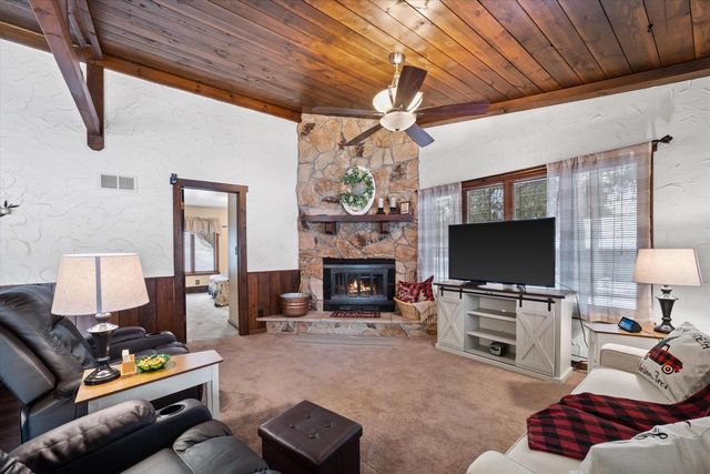 S108W34703 Jacks Bay ROAD, Mukwonago, WI 53149