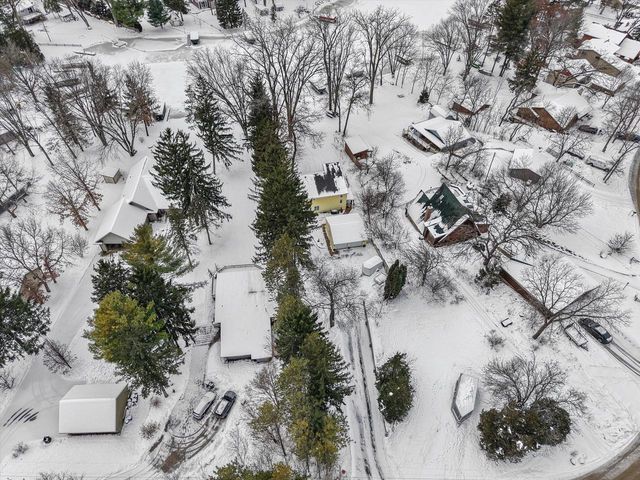 S108W34703 Jacks Bay ROAD, Mukwonago, WI 53149