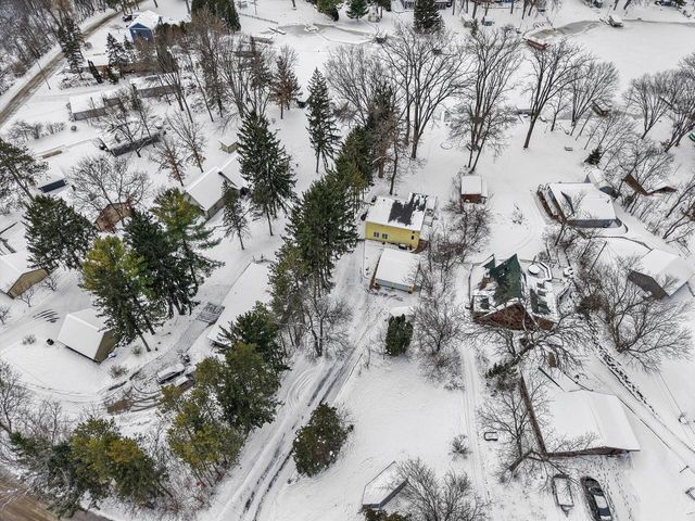 S108W34703 Jacks Bay ROAD, Mukwonago, WI 53149