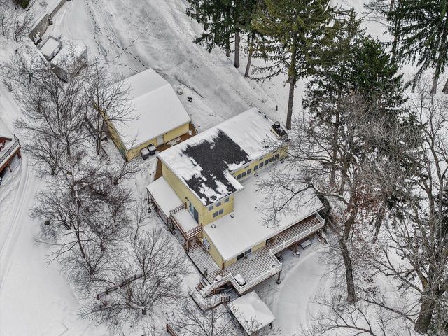 S108W34703 Jacks Bay ROAD, Mukwonago, WI 53149