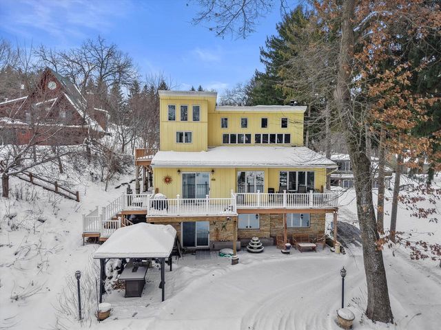 S108W34703 Jacks Bay ROAD, Mukwonago, WI 53149