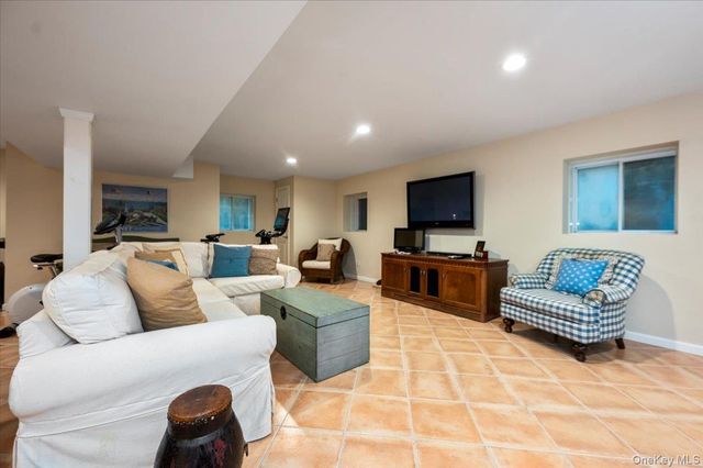 70 Lewis Avenue, Atlantic Beach, NY 11509