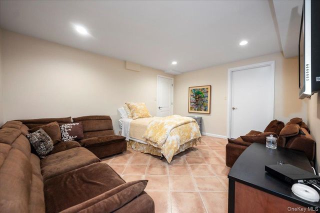 70 Lewis Avenue, Atlantic Beach, NY 11509