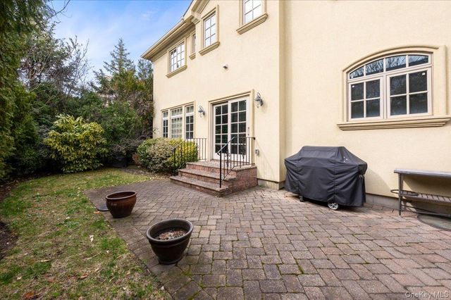 70 Lewis Avenue, Atlantic Beach, NY 11509