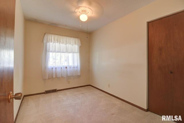 1439 WOODS Avenue, Camanche, IA 52730