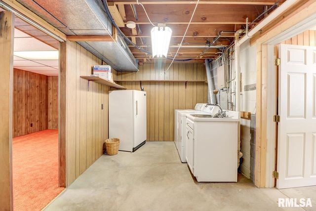 1439 WOODS Avenue, Camanche, IA 52730