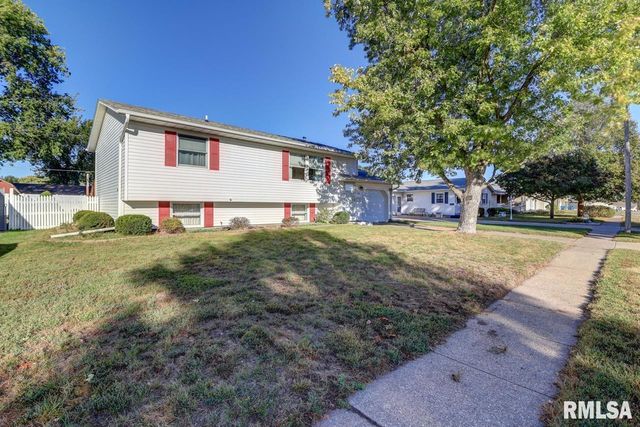 1439 WOODS Avenue, Camanche, IA 52730