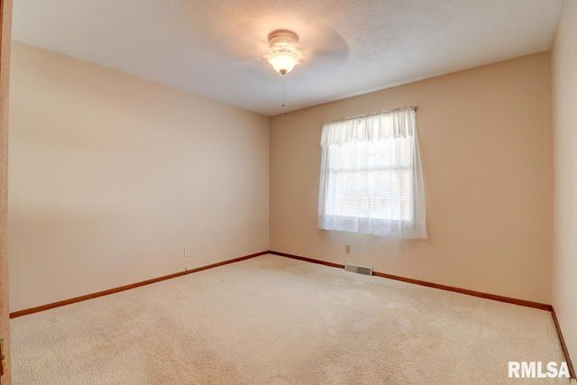 1439 WOODS Avenue, Camanche, IA 52730