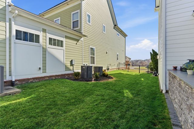 9572 Dresden Sq, Brentwood, TN 37027