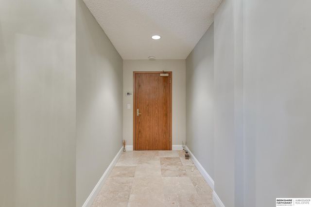 770 N 93rd St Apt 4B4, Omaha, NE 68114