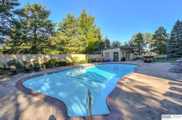770 N 93rd St Apt 4B4, Omaha, NE 68114