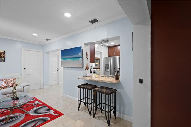 6901 NW 95th Terrace, Tamarac, FL 33321