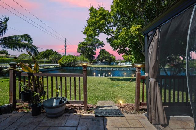 6901 NW 95th Terrace, Tamarac, FL 33321