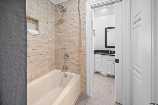 2015 Stonegate, Tyler, TX 75703