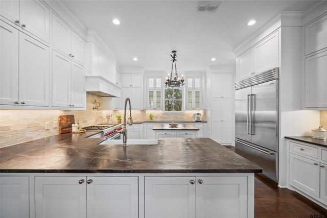 2015 Stonegate, Tyler, TX 75703