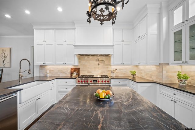 2015 Stonegate, Tyler, TX 75703