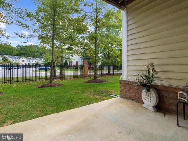 410 HAMLET CLUB DR #101, Edgewater, MD 21037