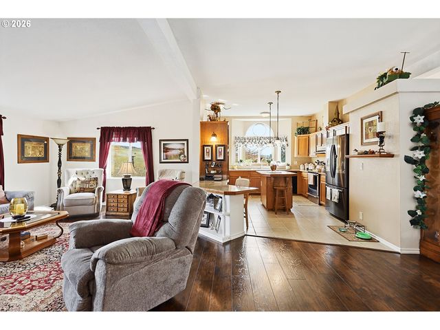 1105 COLUMBIA VIEW Dr, Arlington, OR 97812