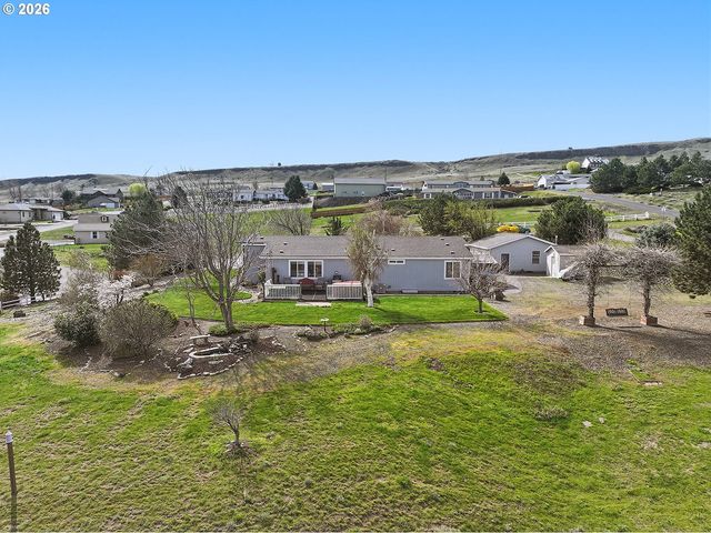 1105 COLUMBIA VIEW Dr, Arlington, OR 97812