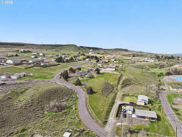 1105 COLUMBIA VIEW Dr, Arlington, OR 97812