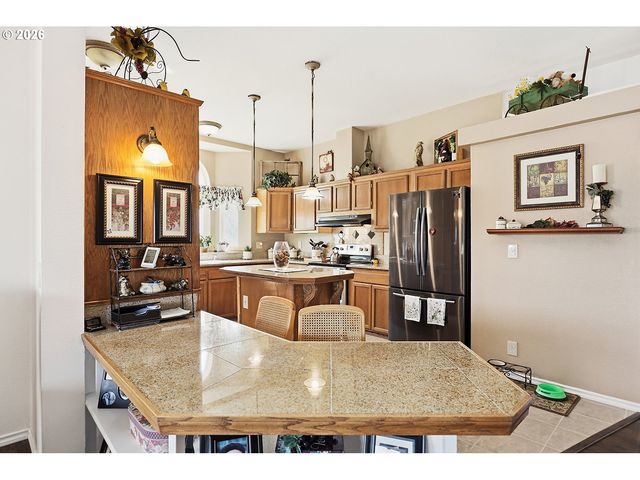 1105 COLUMBIA VIEW Dr, Arlington, OR 97812