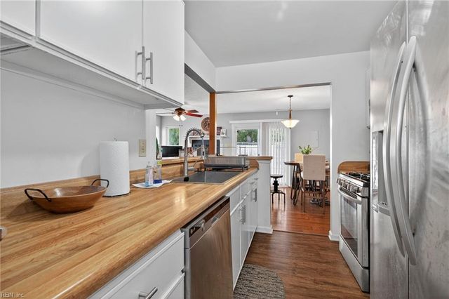 818 Quesnel DR, Virginia Beach, VA 23454