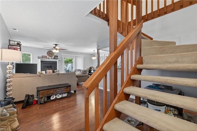 818 Quesnel DR, Virginia Beach, VA 23454