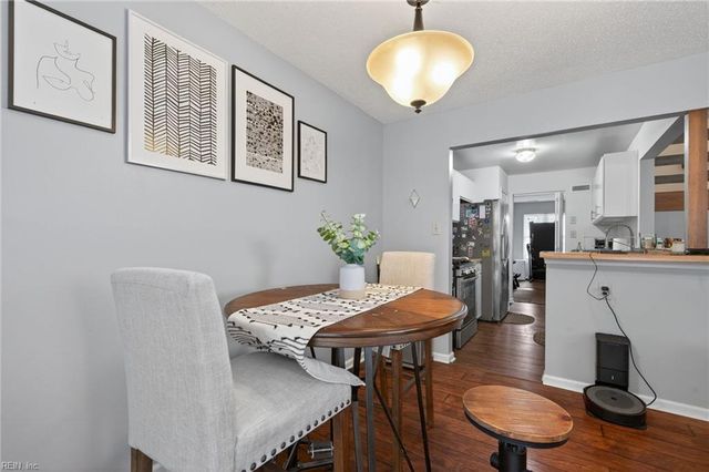 818 Quesnel DR, Virginia Beach, VA 23454