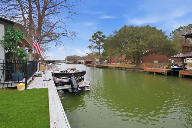 14174 Shadow Bay Drive, Willis, TX 77318