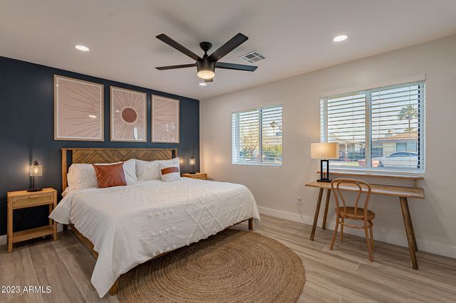 7440 E CAMBRIDGE Avenue, Scottsdale, AZ 85257