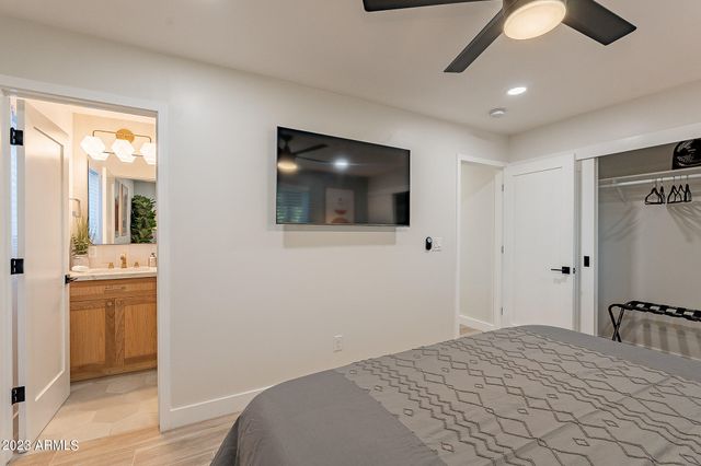 7440 E CAMBRIDGE Avenue, Scottsdale, AZ 85257