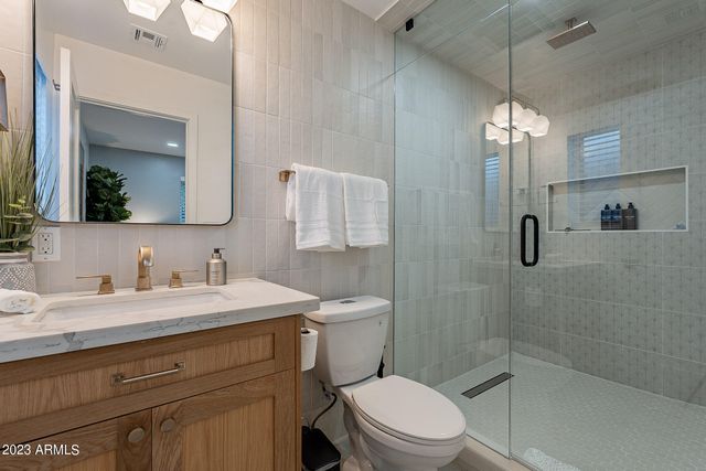 7440 E CAMBRIDGE Avenue, Scottsdale, AZ 85257