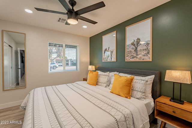 7440 E CAMBRIDGE Avenue, Scottsdale, AZ 85257