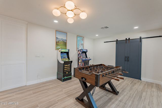 7440 E CAMBRIDGE Avenue, Scottsdale, AZ 85257