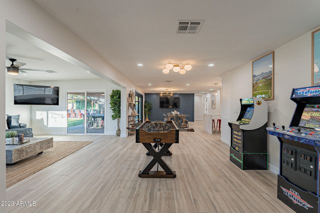 7440 E CAMBRIDGE Avenue, Scottsdale, AZ 85257