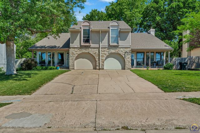 2618 SW 30th St, Topeka, KS 66611