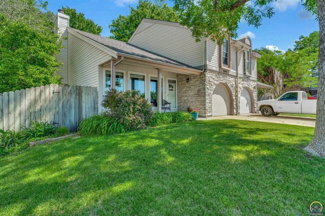 2618 SW 30th St, Topeka, KS 66611
