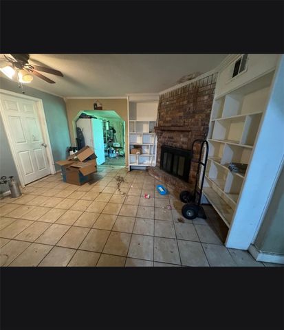 1633 Hawthorne Street, La Marque, TX 77568