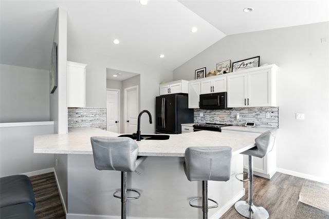 2126 Snapdragon Circle, Cedar Rapids, IA 52404