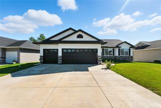 2126 Snapdragon Circle, Cedar Rapids, IA 52404